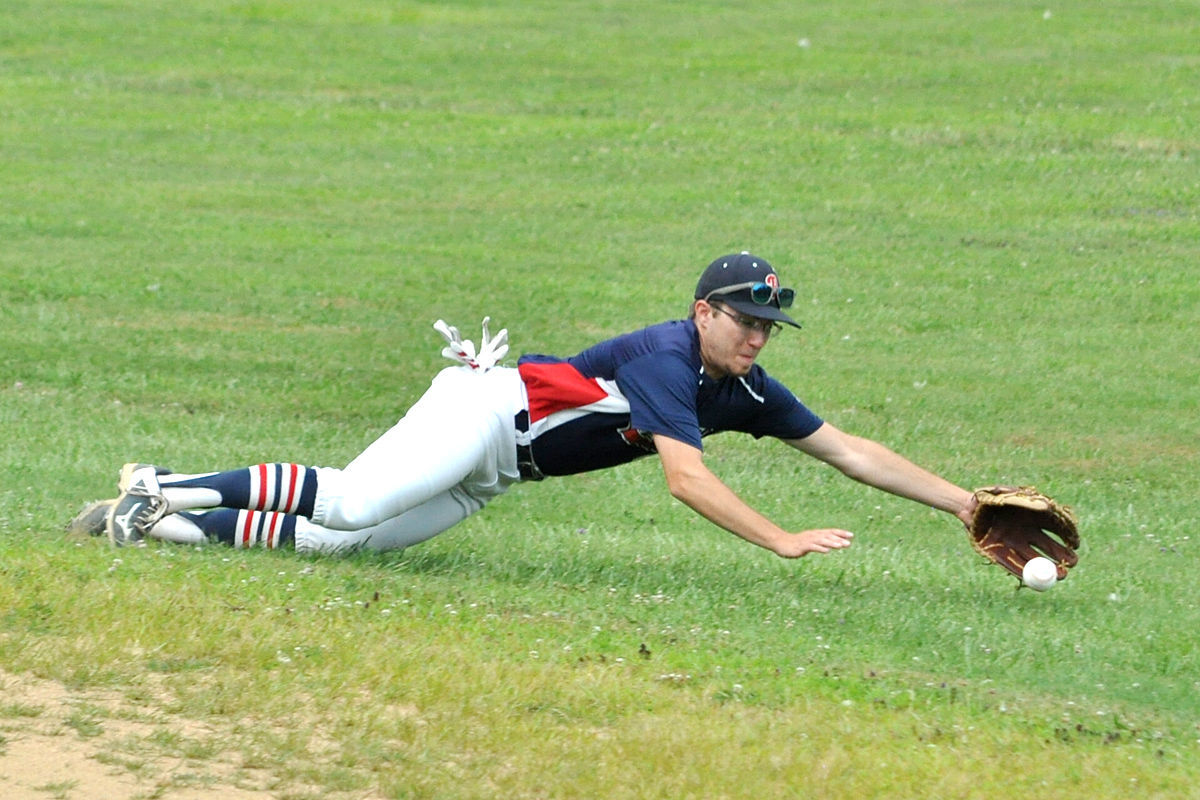 Misiewicz diving stop